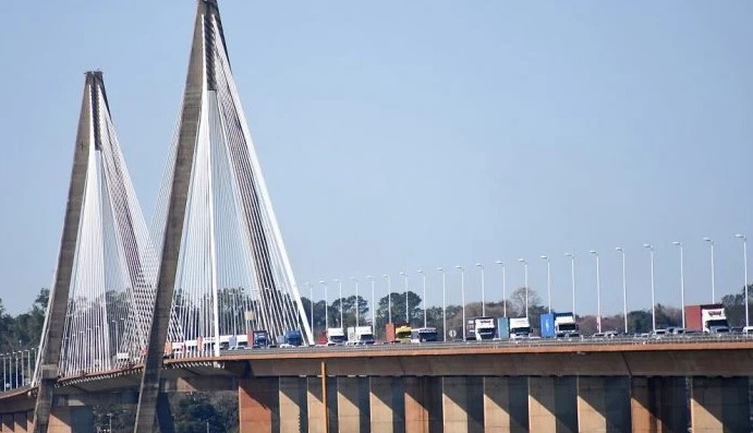 Puente internacional, ahora sin filas