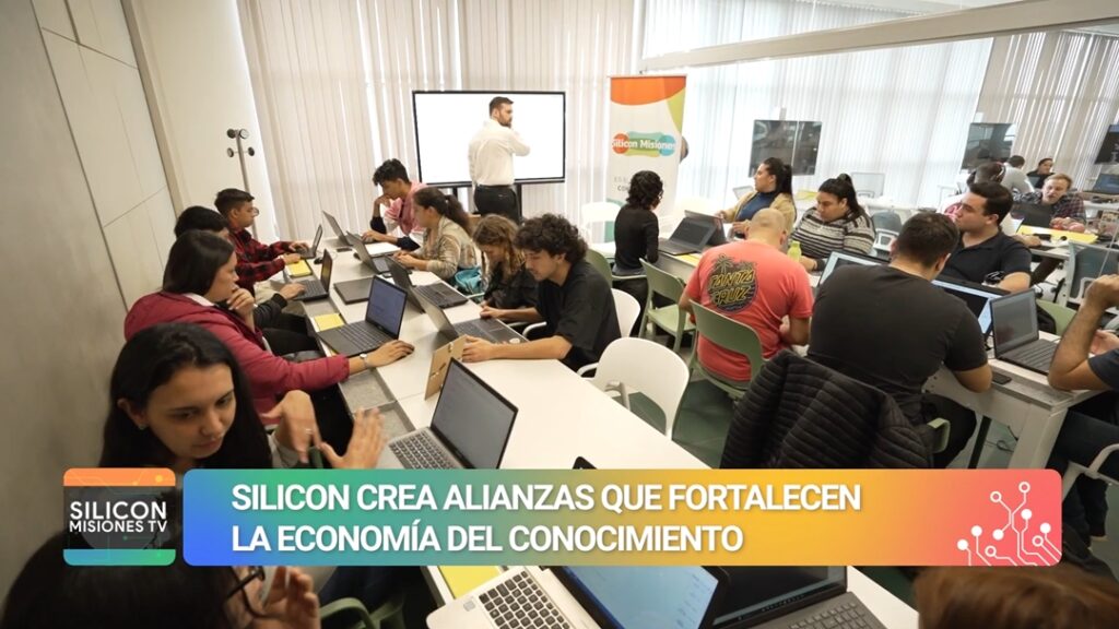 Estudiantes se forman en Silicon Misiones hasta su inserción laboral en la ciudad.