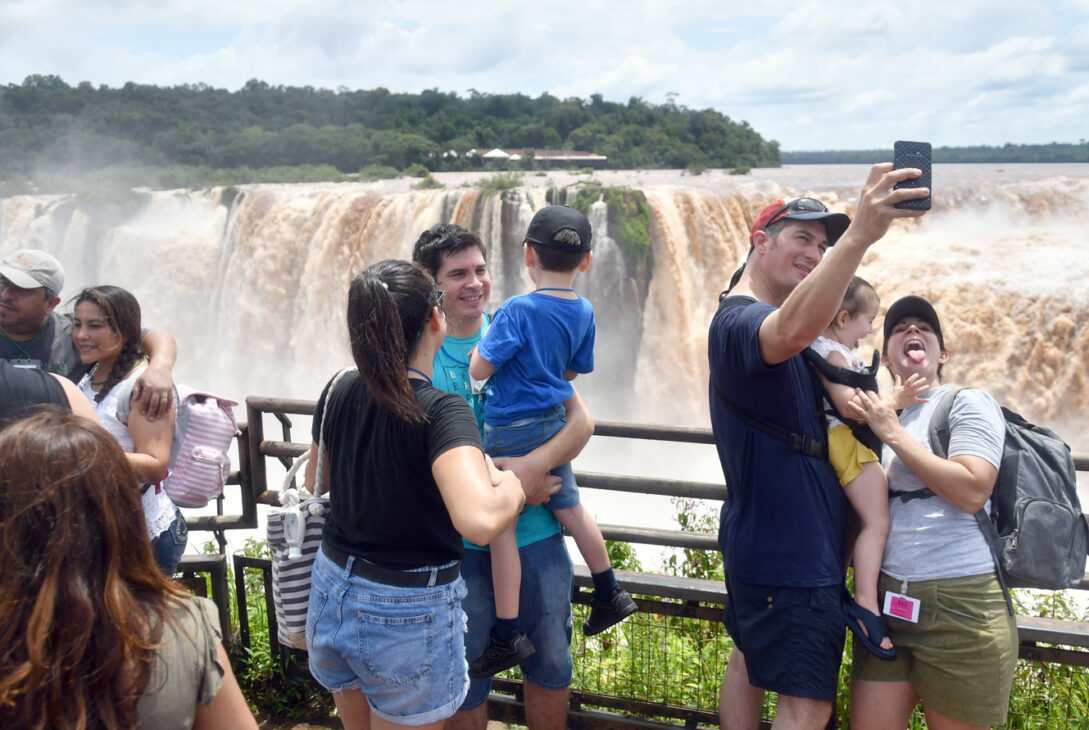 Iguazú entre los 5 destinos más buscados para las vacaciones de invierno -  Canal Doce Misiones