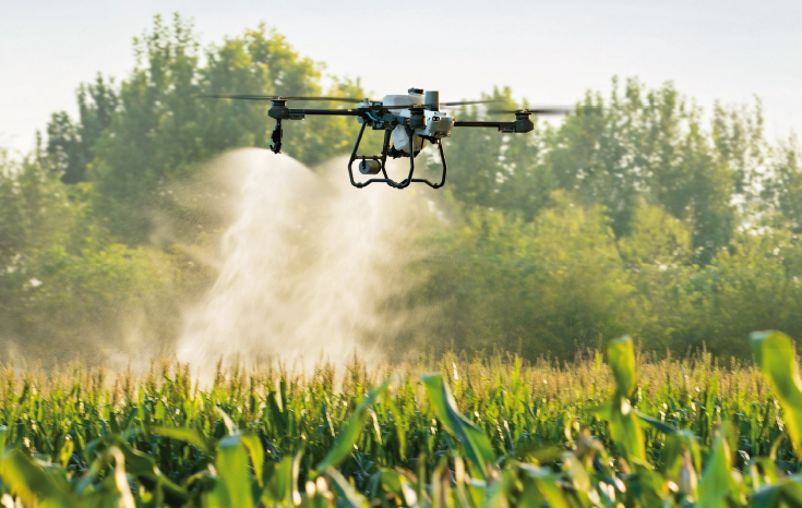 Presentaron drones para pulverización y siembra en la producción