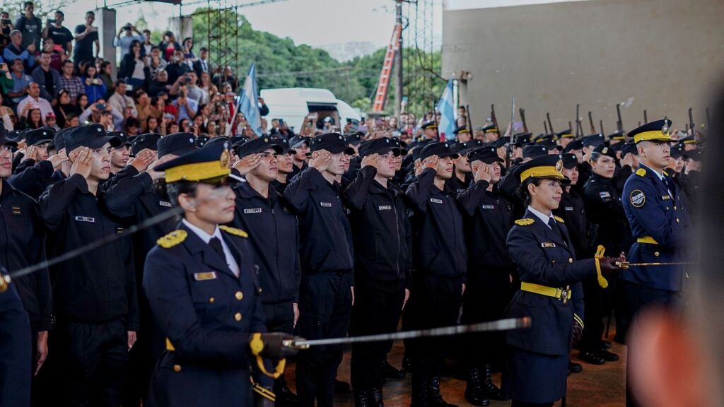 Cadetes juraron a la Bandera