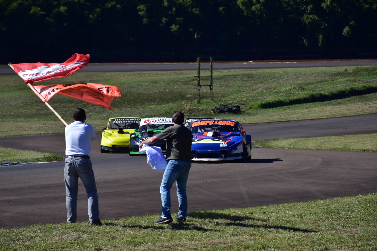 Los motores del Misionero de Pista calentaron el circuito en Oberá