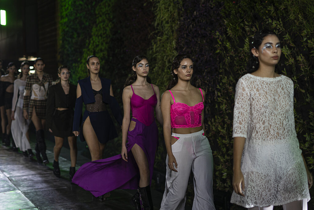 midi fashion week