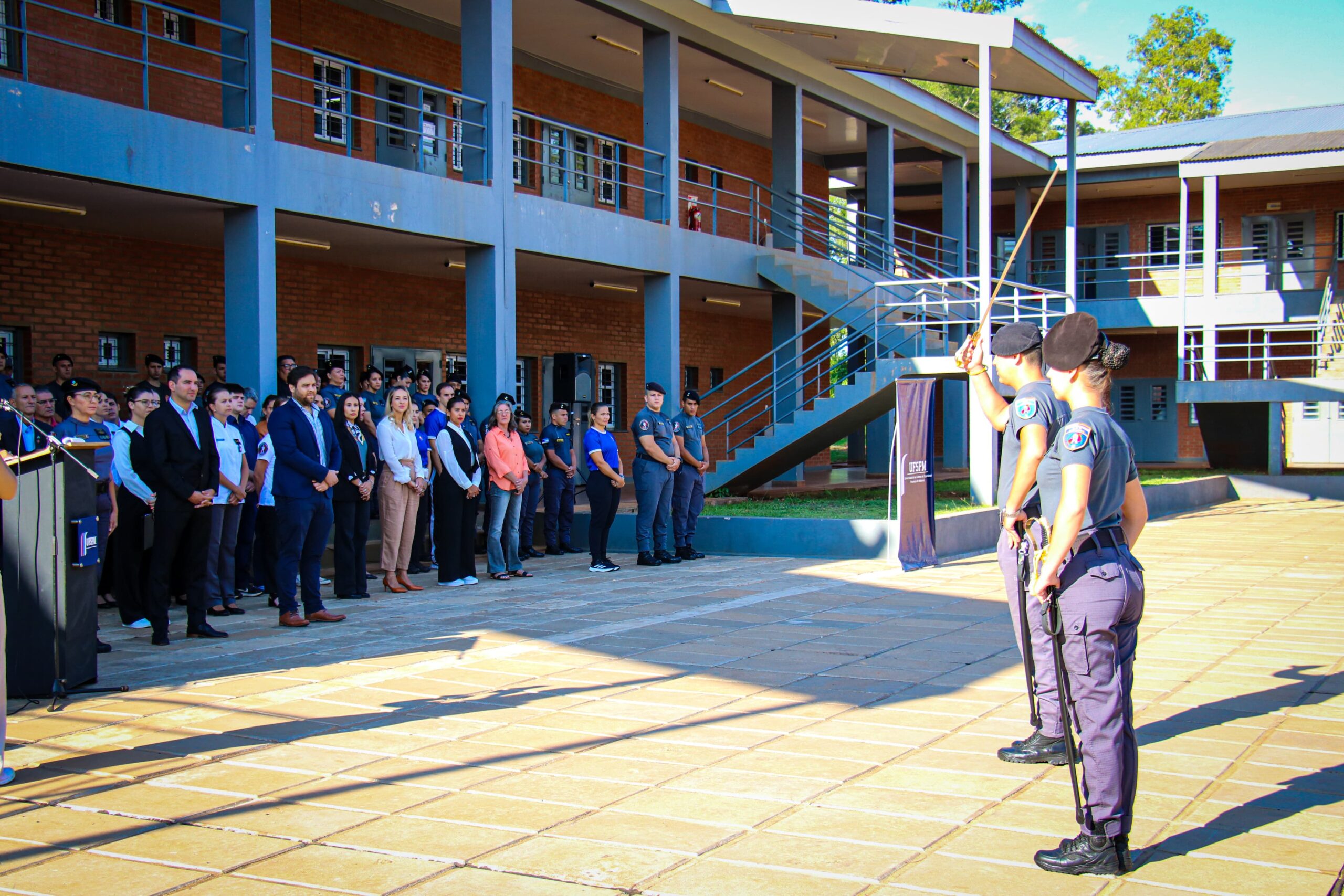 Acto Universidad de las Fuerzas
