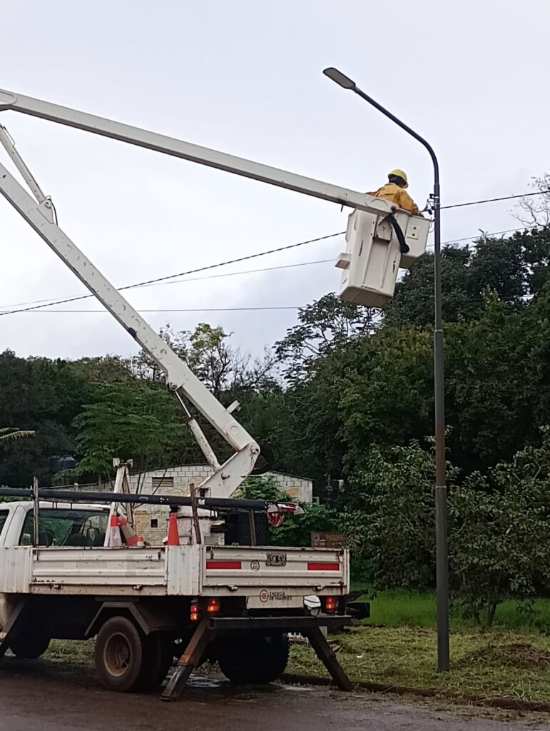 Energía de Misiones fortalece el alumbrado público en El Soberbio imagen-30