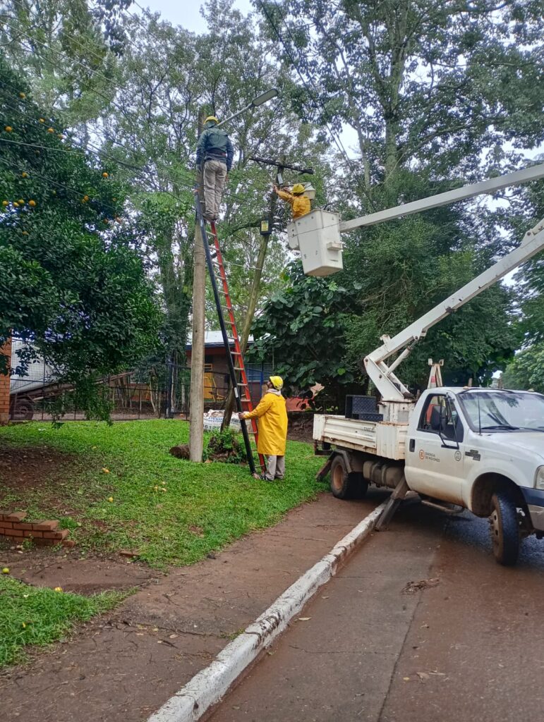 Energía de Misiones fortalece el alumbrado público en El Soberbio imagen-18