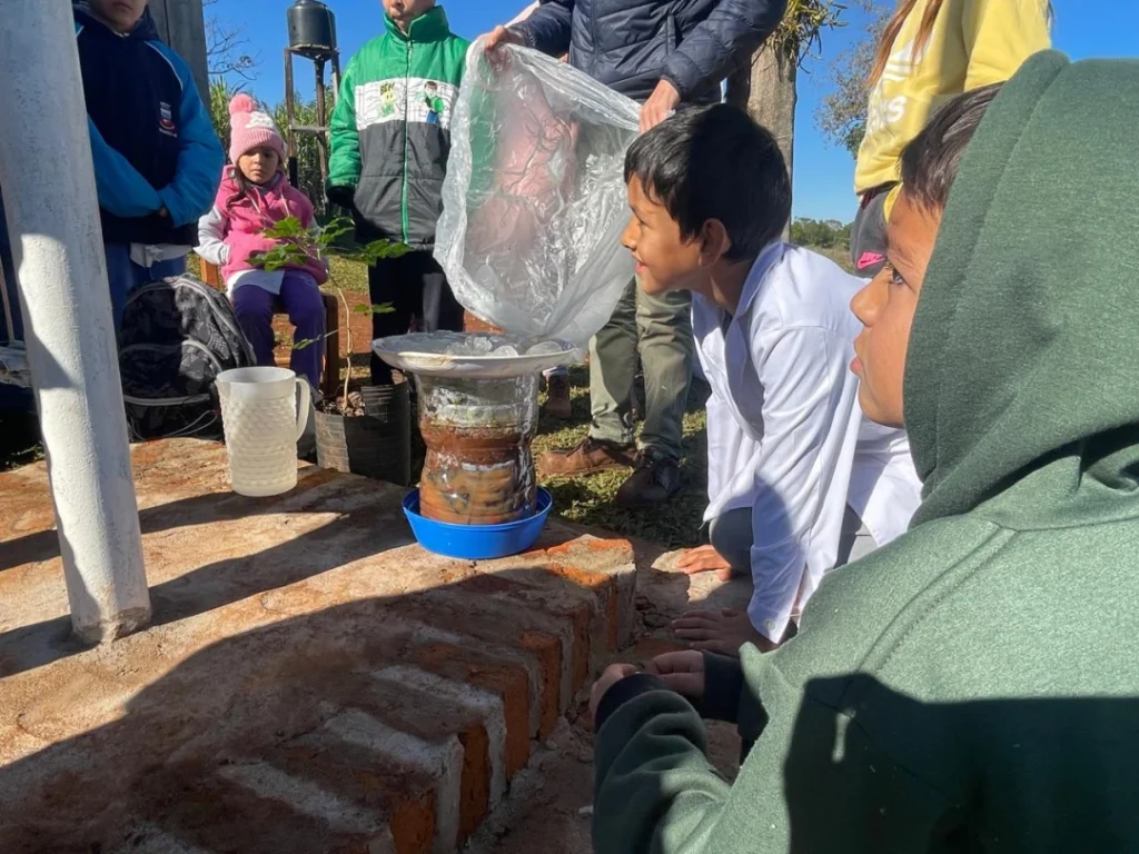 Estudiantes misioneros diseñan sensores para medir el aporte de árboles nativos a la captura de carbono 11 Estudiantes misioneros diseñan sensores para medir el aporte de árboles nativos a la captura de carbono imagen-10