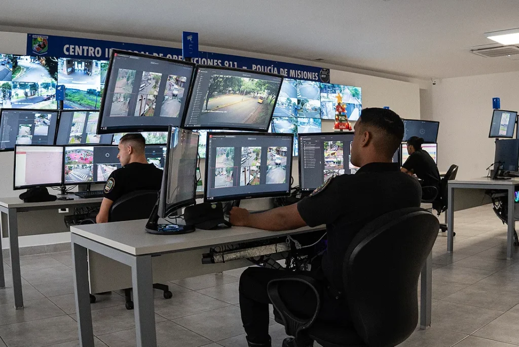 Videovigilancia frustró el robo de autos estacionados: hay un detenido