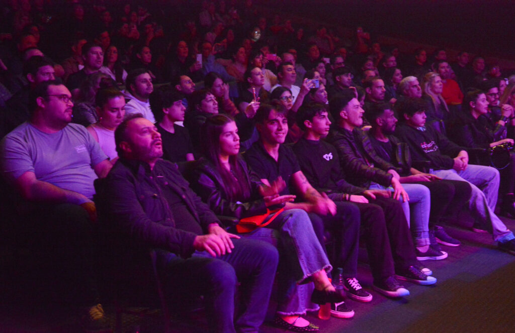 Los Tipitos hicieron vibrar al público con un gran show en Posadas: las mejores fotos 11 Los Tipitos hicieron vibrar al público con un gran show en Posadas: las mejores fotos imagen-10