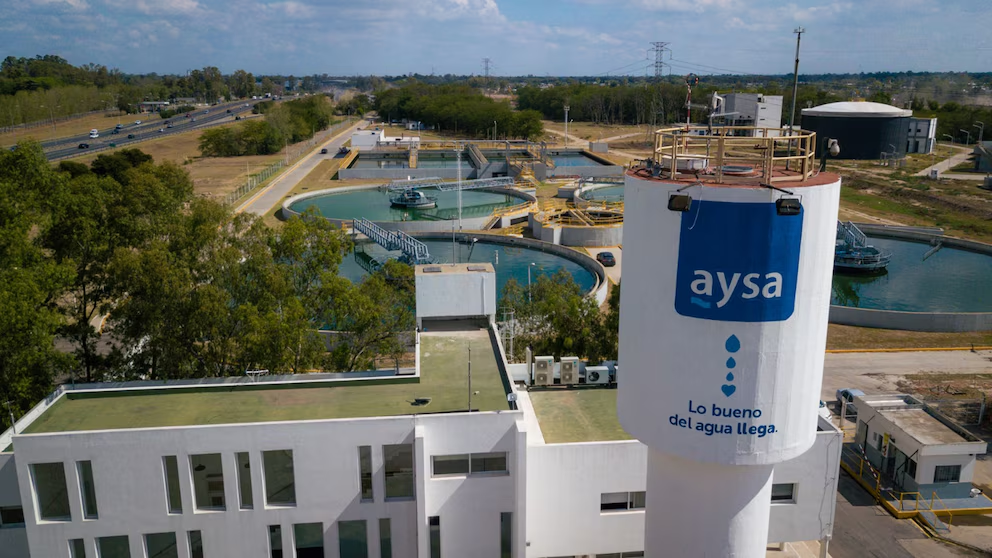 El Gobierno avanza con las privatizaciones de Intercargo, AySA y ENARSA 10 privatizaciones