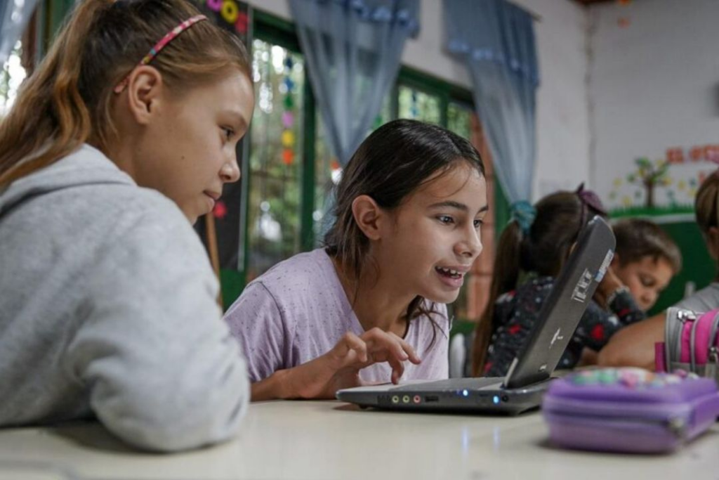 La Provincia lidera el desarrollo digital en Argentina con una robusta estructura de conectividad imagen-10