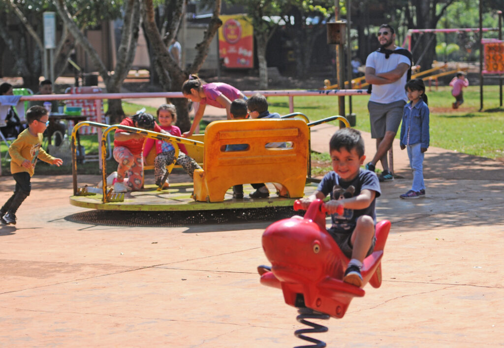 El programa Ahora Niño impulsó el consumo y reactivó las ventas en Posadas, Oberá e Iguazú imagen-11