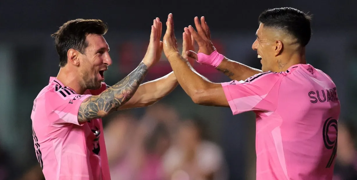 Spectacular Nico Paz Juega Como El Heredero De Messi: Tiró Un Taco, Hizo Una Asistencia Y Le Dio El Triunfo A Como ¡con Un Cabezazo! Background in HD Spectacular Nico Paz Juega Como El Heredero De Messi: Tiró Un Taco, Hizo Una Asistencia Y Le Dio El Triunfo A Como ¡con Un Cabezazo! Background in HD