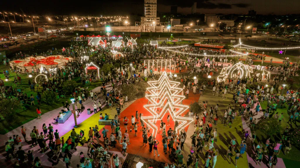 Mes de la Niñez: Decoran plazas y espacios emblemáticos de Posadas