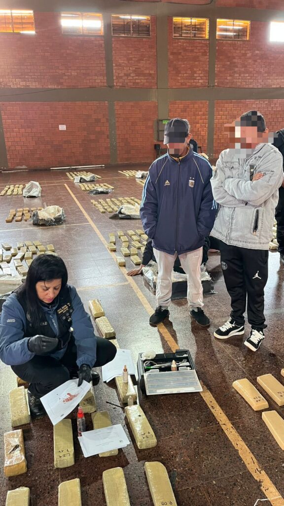 policía marihuana