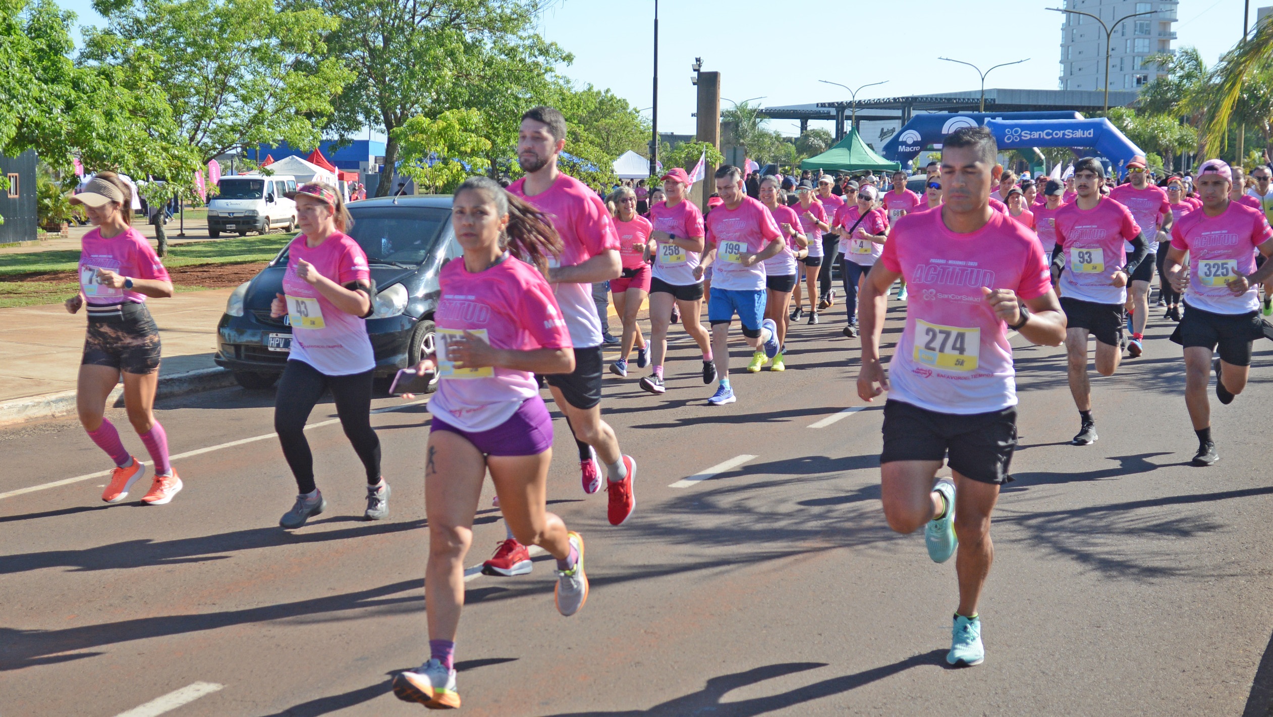 Posadas celebró una emotiva Maratón Rosa para concientizar sobre el cáncer  de mama - Canal Doce Misiones