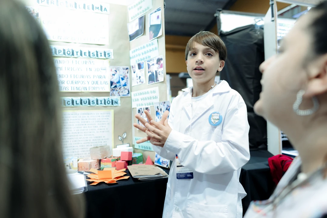 La educación se expresa en arte: comenzó una nueva etapa de la Feria ...