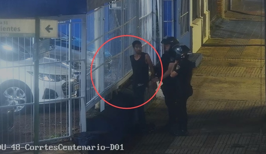 Agredió al empleado de una panchería y lo captaron las camaras del 911: está detenido