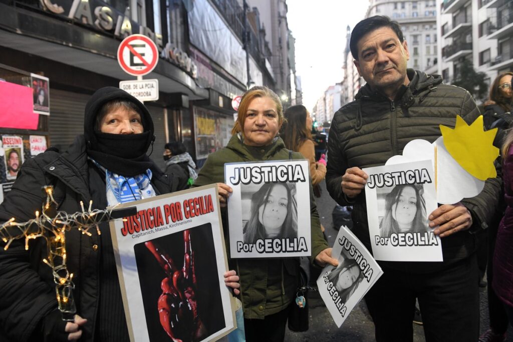 Inicia el juicio por el femicidio de Cecilia Strzyzowski tras conformarse el jurado popular en Chaco 15 Inicia el juicio por el femicidio de Cecilia Strzyzowski tras conformarse el jurado popular en Chaco imagen-14