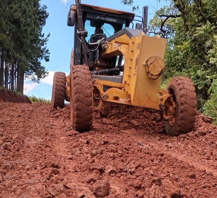 Vialidad avanza con trabajos de conservación en la ruta provincial 222
