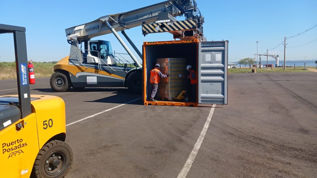 ​El Puerto de Posadas exportó yerba mate a Europa bajo la modalidad de carga compartida imagen-42