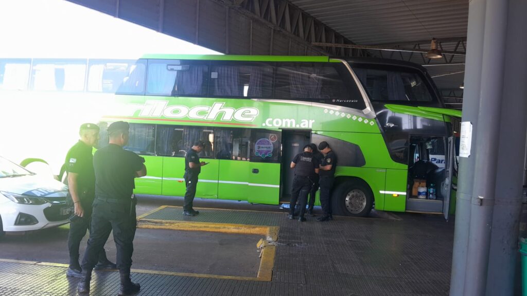 Una mujer falleció en el interior de un colectivo en la Terminal de Posadas