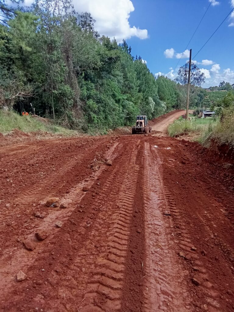 Vialidad de Misiones intensifica obras de mantenimiento en rutas terradas y caminos vecinales imagen-13