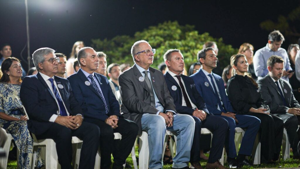 Emotiva vigilia por Malvinas: “El dolor no se olvida” imagen-14