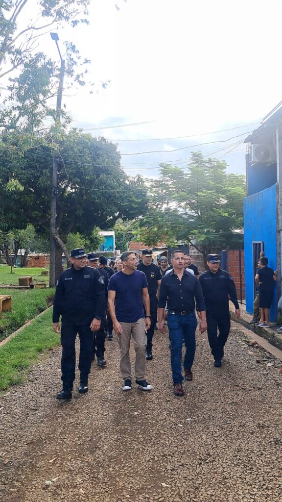 La Policía de Misiones desplegó un megaoperativo de seguridad con 2.500 efectivos en toda la provincia imagen-34