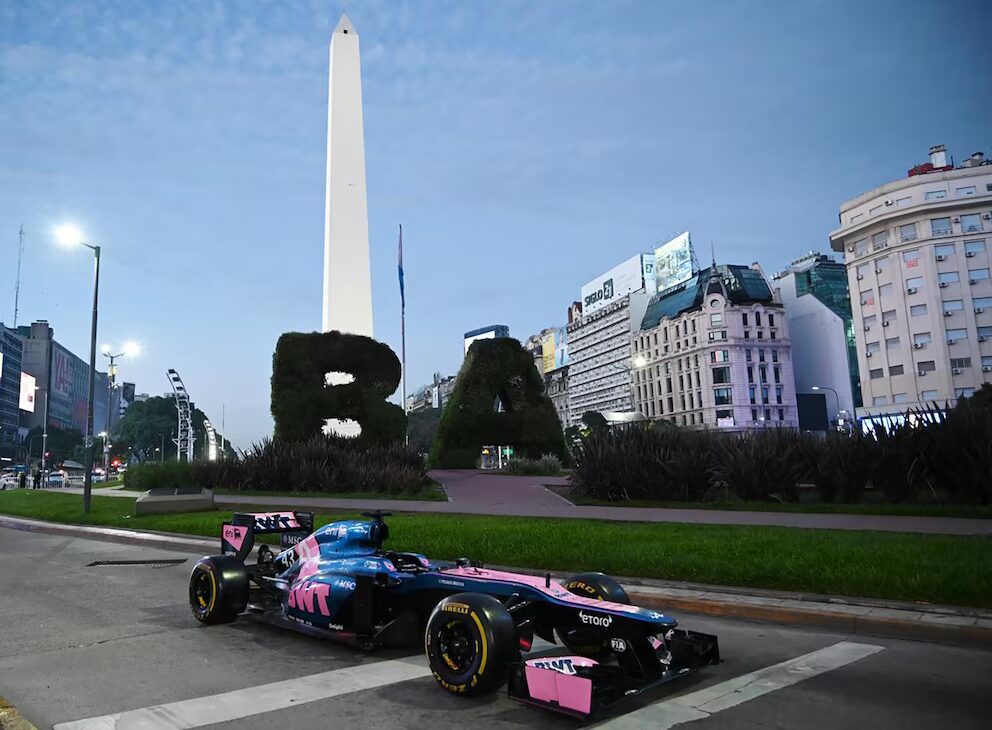 Presentaron el auto de Fórmula 1 que Franco Colapinto manejará en las calles de Buenos Aires imagen-6