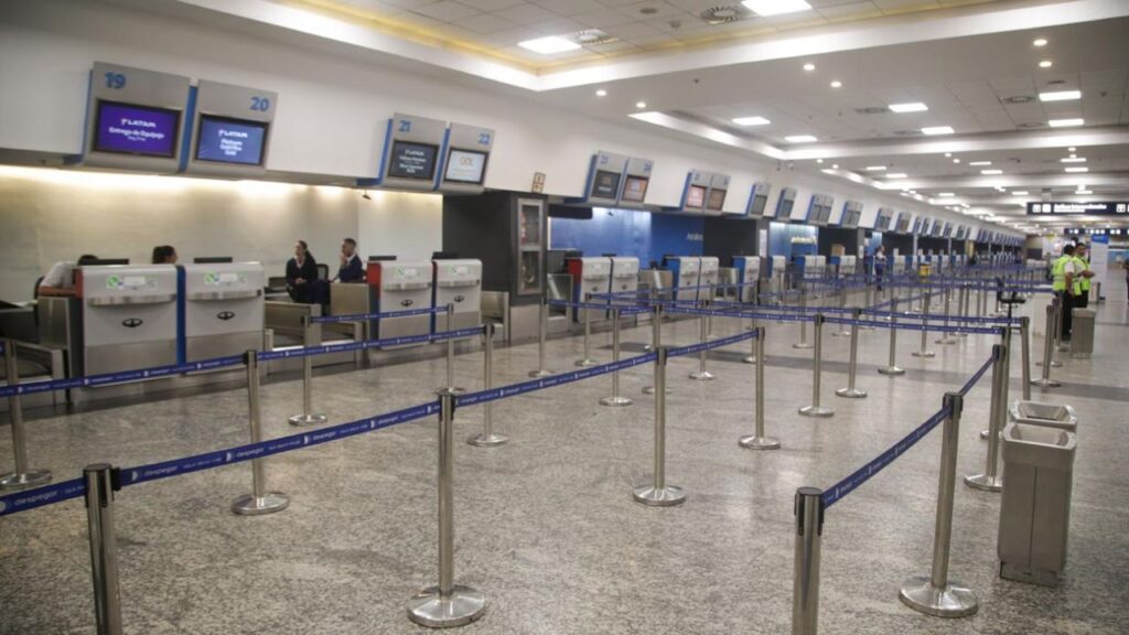 paro aeropuertos