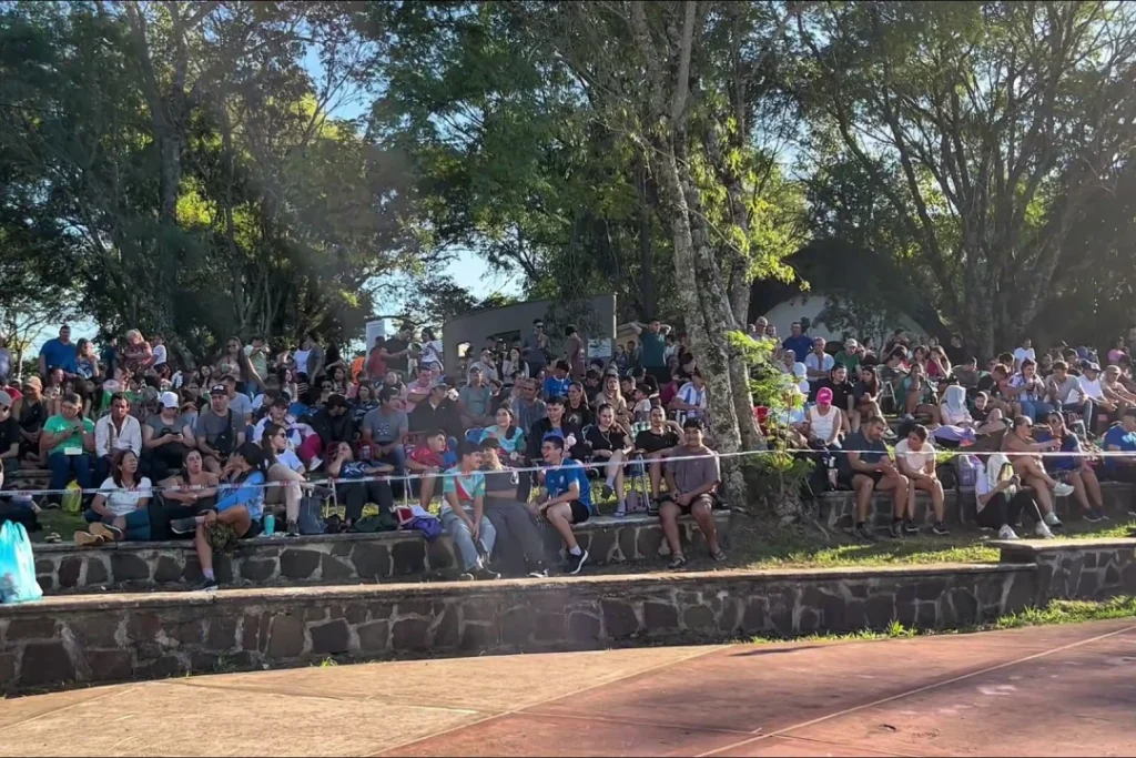 Panambí realizó su segundo Vía Crucis viviente con más de 16 comunidades parroquiales imagen-45