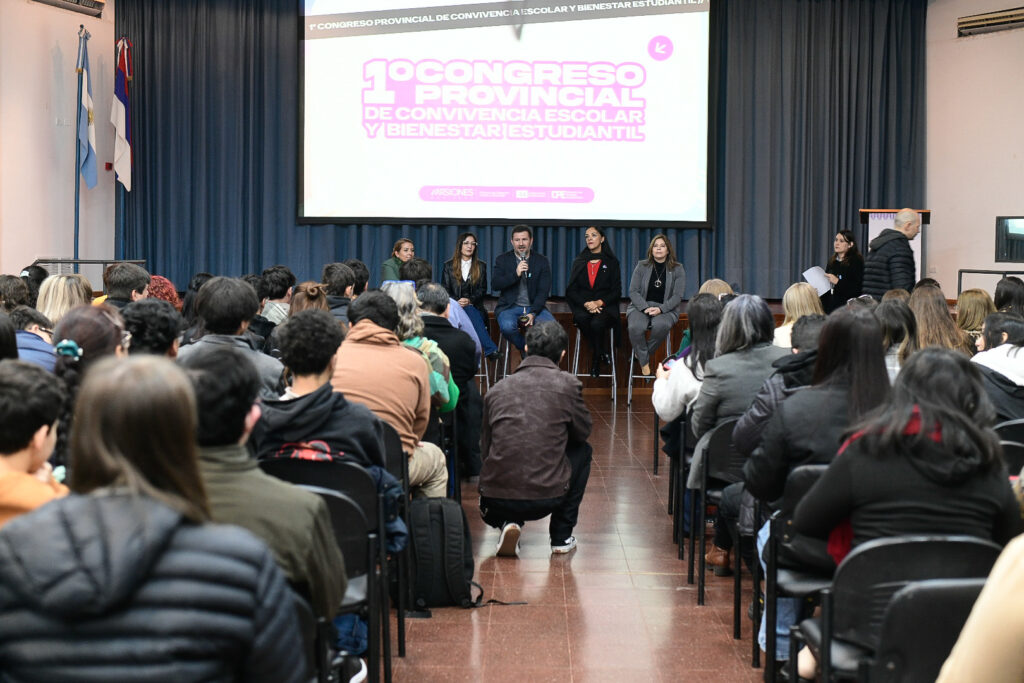 Más de 8 mil personas participaron del primer Congreso de Convivencia Escolar en Misiones imagen-21