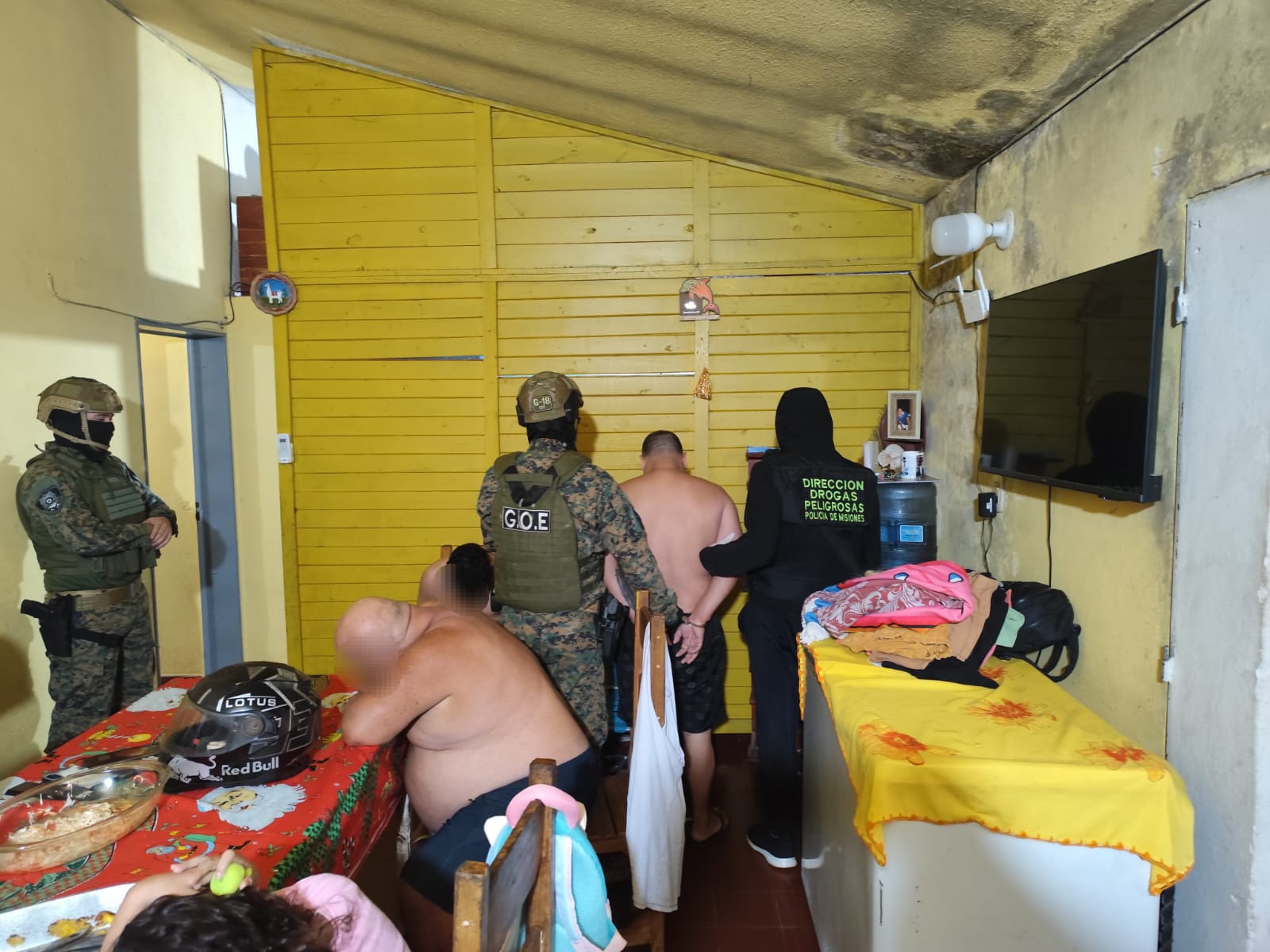 Megaoperativo con 15 allanamientos permitió capturar al líder de una red narco internacional en Posadas imagen-10