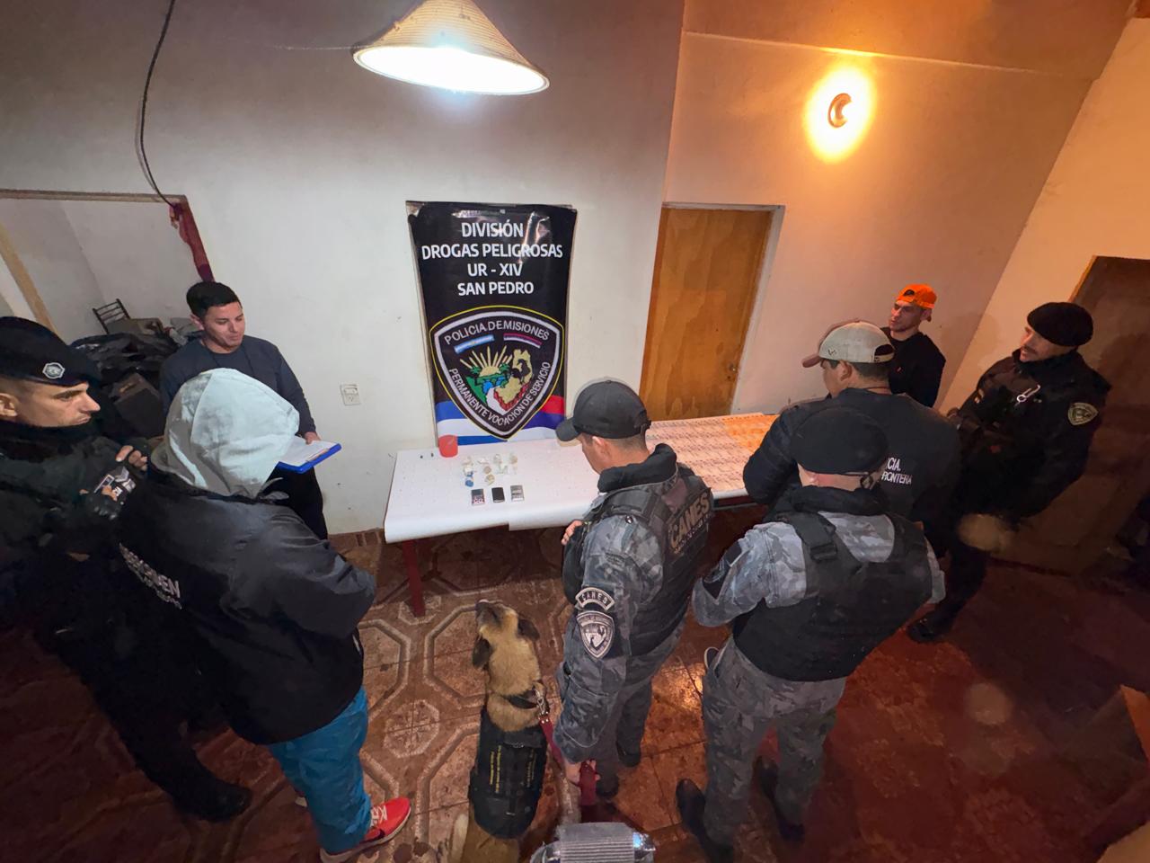 Allanaron un kiosco narco, secuestraron más de 100 dosis de cocaína y hay un detenido en San Pedro