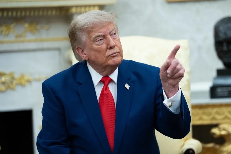Trump criticó la actitud "hipócrita" de Irán y amenazó con un bloqueo hasta llegar a un acuerdo
