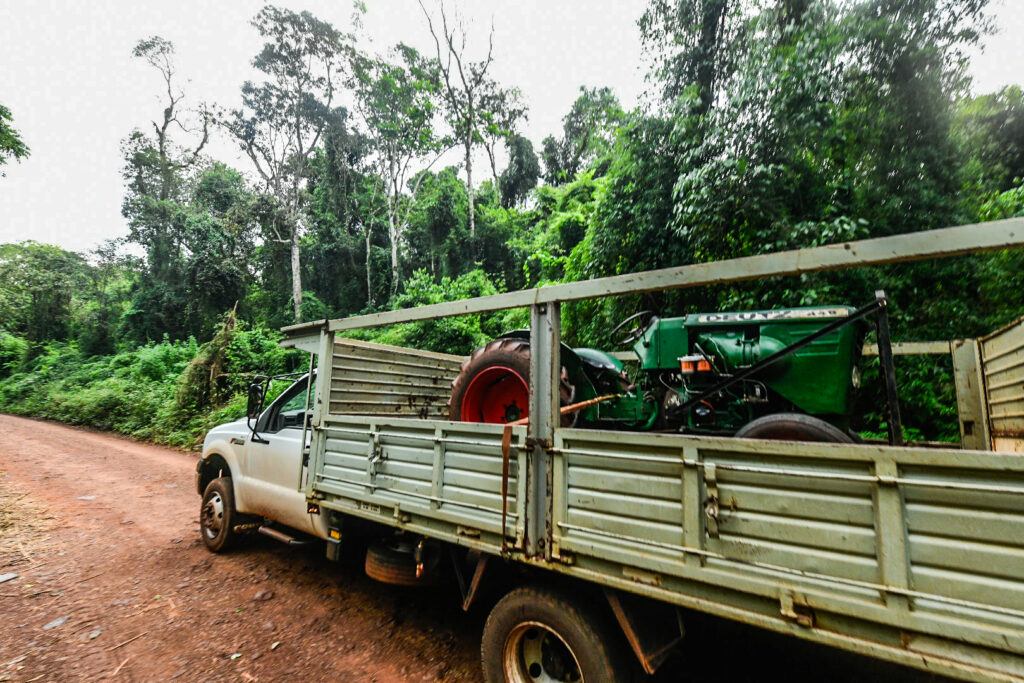 Yerbateros - desregulación yerbatera - Inym - Yerba mate- Milei en Iguazú Misiones - productores yerbateros- tractorazo - Foto Marcos Canal Doce Otaño septiembre 2026