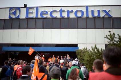 Electrolux cerró su planta de Rosario y despidió a sus 200 trabajadores
